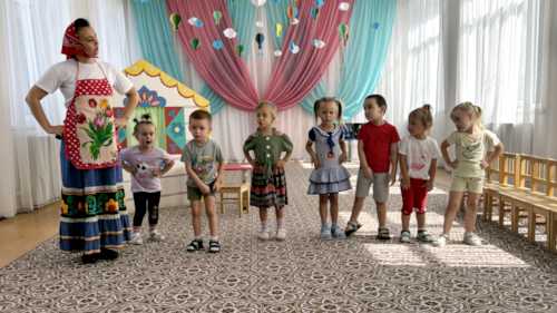 Развлечение «На бабушкином дворе»